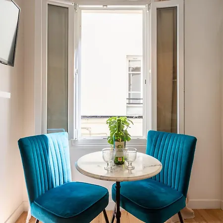 Magnifique Studio A 2 Pas De Gare De Lyon 아파트
